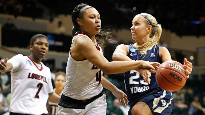 Watch: Louisville womens player shoulders opponent to the ground Watch: Louisville womens player shoulders opponent to the ground