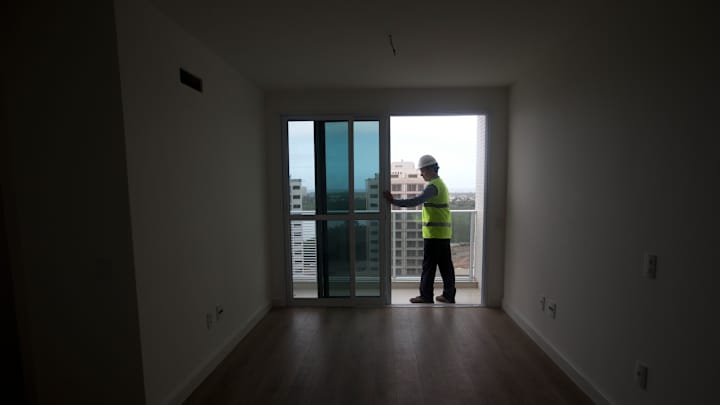 Air conditioning in athletes village hit by Rio budget cuts