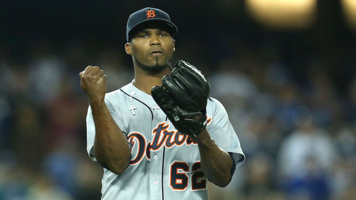 Reliever Al Alburquerque, Tigers reach 1-year deal