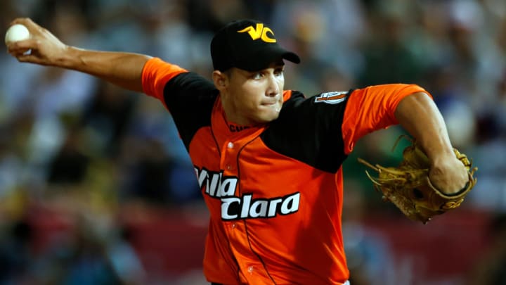 Report: Cuban pitching prospect Norge Ruiz seeking MLB contract
