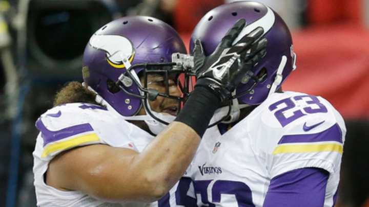 Peterson runs for 2 TDs; Vikings beat Falcons 20-10