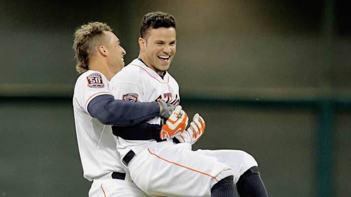 Altuve's RBI single in 10th lifts Astros past Mariners