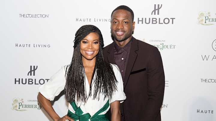 Dwyane Wade and Gabrielle Union took Jackson 5 Christmas photos