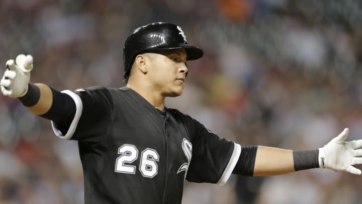 Sale, White Sox cruise past Indians 10-3