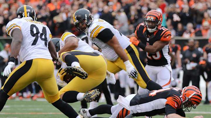 Steelers keep AFC North up for grabs, Bengals lose Dalton