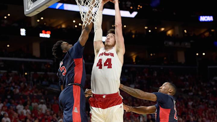 Wisconsin forward Frank Kaminsky wins Wooden Award