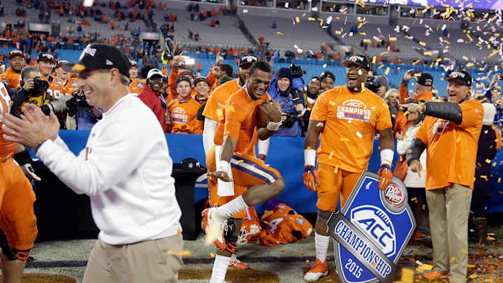 Heisman Trophy finalists: Henry, Watson, McCaffrey