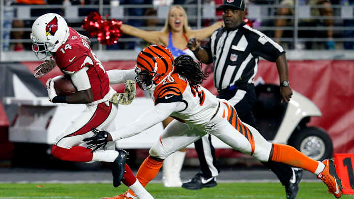 Quiet speedster Nelson joins Arizona's passing game