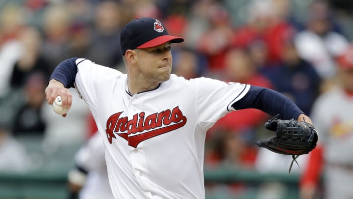 Kluber strikes out 18 as Indians top Cardinals 2-0