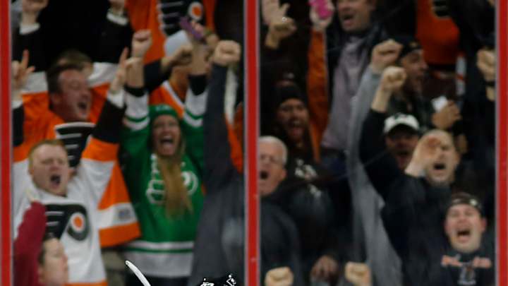 Medvedev, Simmonds lead Flyers to 4-3 win over Blues