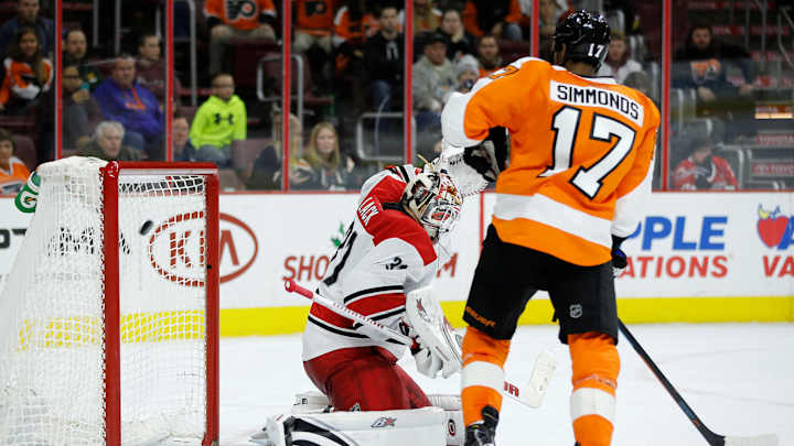 Gostisbehere lifts Flyers over Hurricanes 3-2 in OT