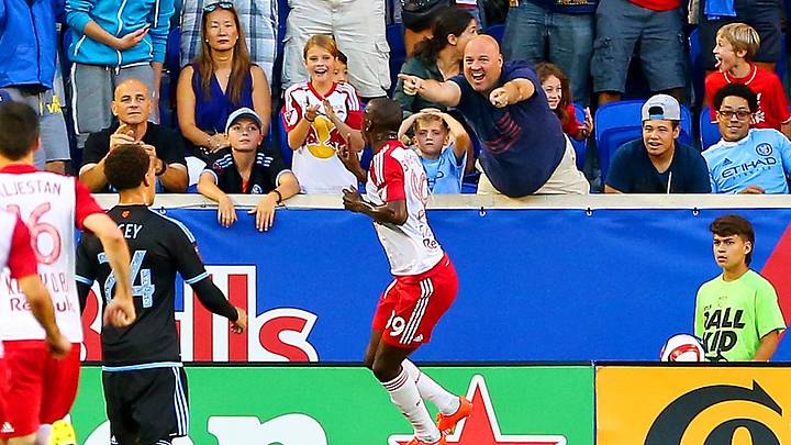 Wright-Phillips helps Red Bulls complete season sweep of NYCFC
