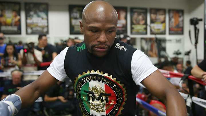 A dozen observations from inside Floyd Mayweather's training camp A dozen observations from inside Floyd Mayweather's training camp