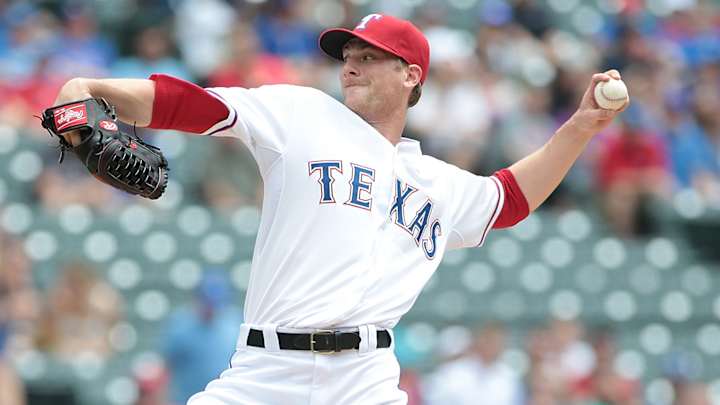 Braves sign pitcher Ross Detwiler after his release by Rangers