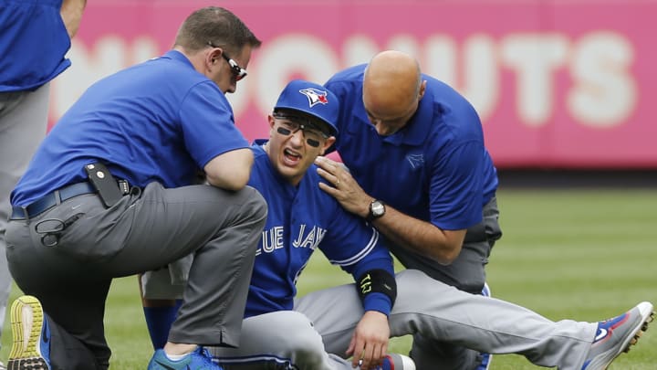 Blue Jays SS Tulowitzki feels better but return date unclear