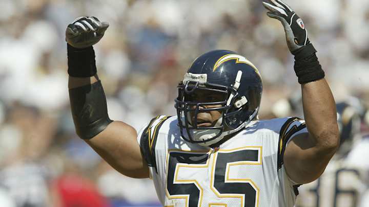 Junior Seau, Kurt Warner among Pro Football Hall of Fame finalists
