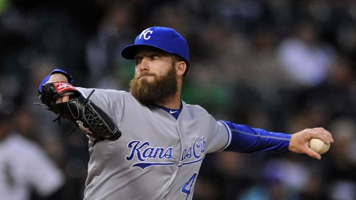 Garcia leads White Sox past Royals in suspended game