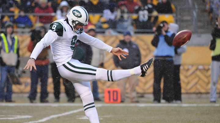 New York Jets sign punter Steve Weatherford