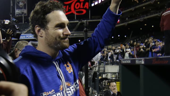Mets give 2B Daniel Murphy $15.8 million qualifying offer