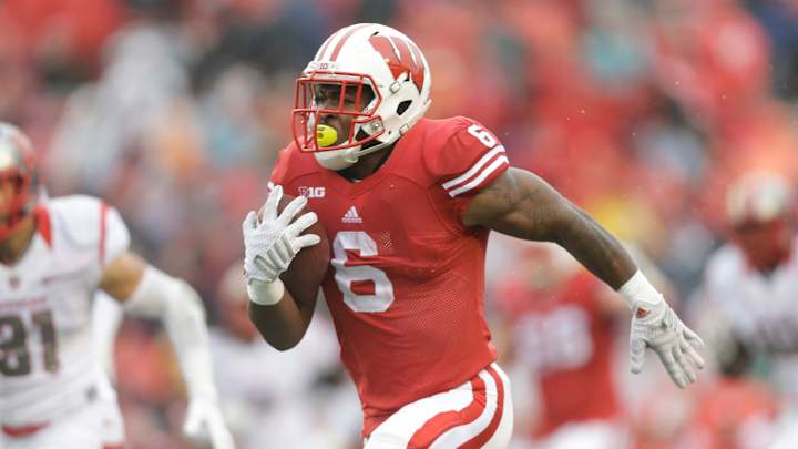 Wisconsin RBs coach expects Corey Clement to play vs. USC