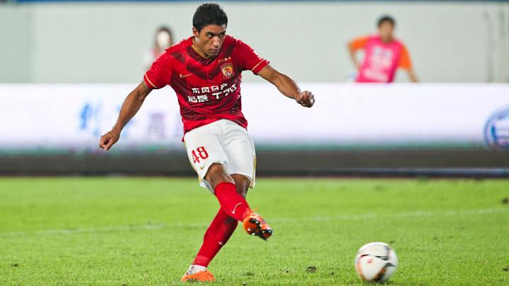 Watch: Paulinho's stunning 35-yard free kick in Asian Champions League Watch: Paulinho's stunning 35-yard free kick in Asian Champions League