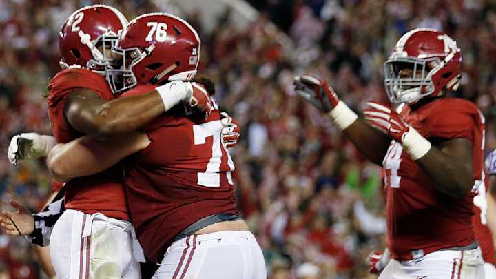 Henry, No. 7 Alabama's defense smother No. 4 LSU 30-16