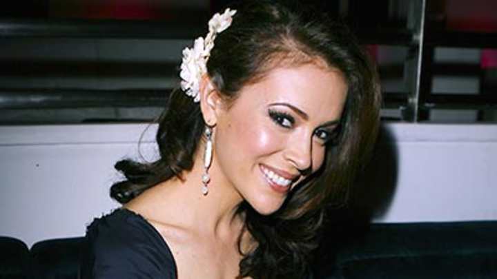 Thursday's PM Hot Clicks: Alyssa Milano; Happy Birthday Bill Walton