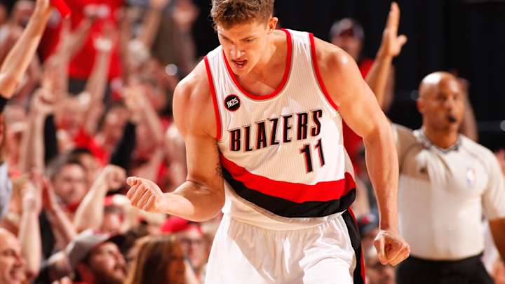 Thanks to Twitter, Meyers Leonard’s dog will be in his wedding Thanks to Twitter, Meyers Leonard’s dog will be in his wedding