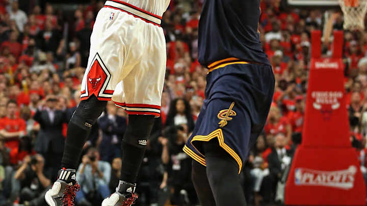 Rose banks in 3 at buzzer to lift Bulls over Cavaliers 99-96 Rose banks in 3 at buzzer to lift Bulls over Cavaliers 99-96