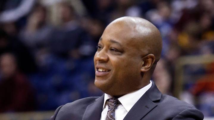 Artis' 21 points leads Pittsburgh by Cornell 93-49 Artis' 21 points leads Pittsburgh by Cornell 93-49