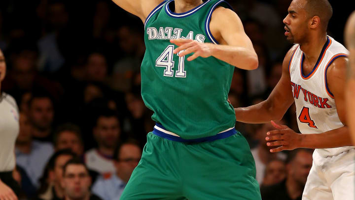 Nowitzki, Mavs hold off Porzingis comeback, Mavs beat Knicks Nowitzki, Mavs hold off Porzingis comeback, Mavs beat Knicks