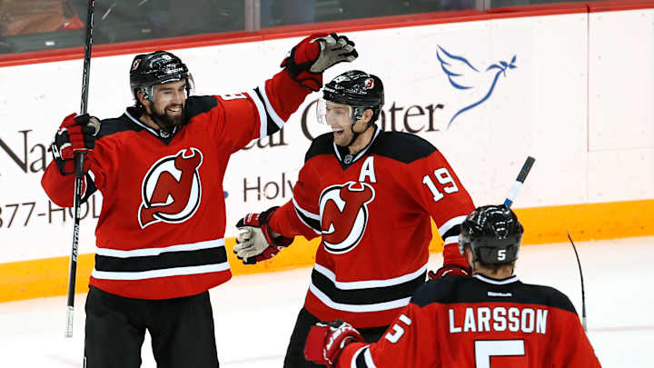 Schlemko scores late in 3rd, Devils beat Hurricanes 3-2 Schlemko scores late in 3rd, Devils beat Hurricanes 3-2