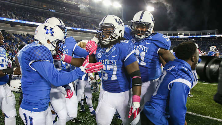 Kentucky rallies to force OT, beats Eastern Kentucky 34-27 Kentucky rallies to force OT, beats Eastern Kentucky 34-27