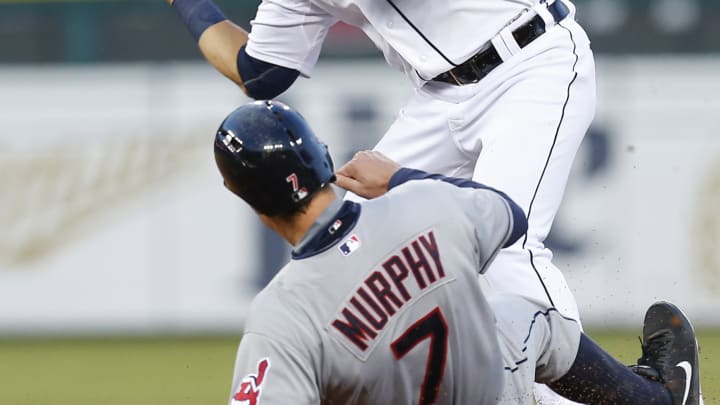 Moss hits 2 HRs and drives in 7 as Indians rout Tigers 13-1