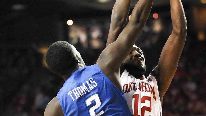 Hield scores 33, leads No. 3 Oklahoma past Creighton 87-74 Hield scores 33, leads No. 3 Oklahoma past Creighton 87-74