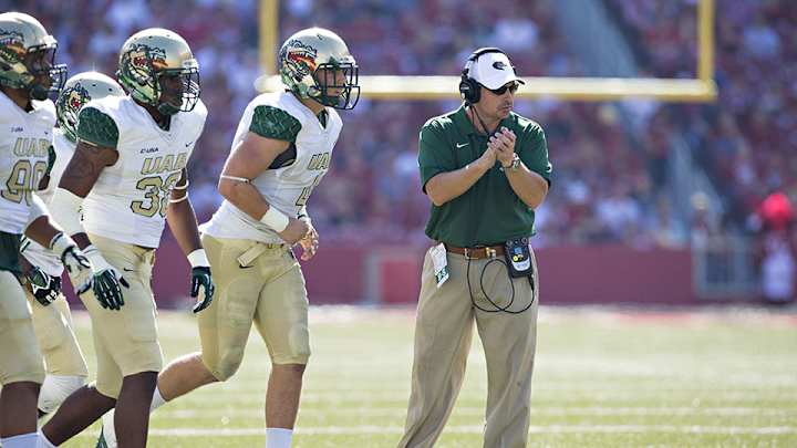 Former UAB football players to still hold alumni spring game