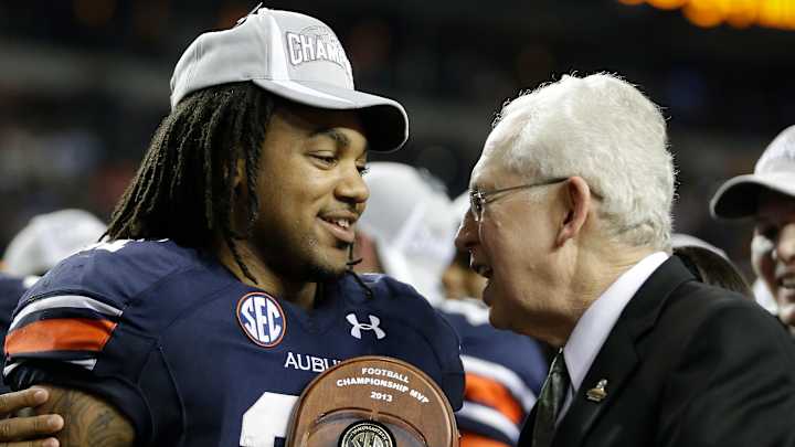 SEC generates NCAA-record $455M in revenue for 2014-15