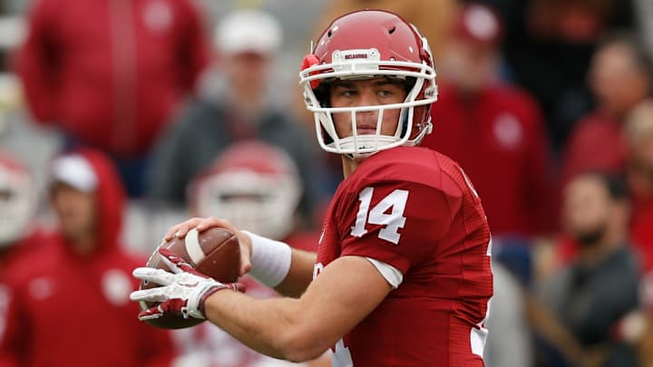 Oklahoma's Cody Thomas quits baseball to focus on QB battle