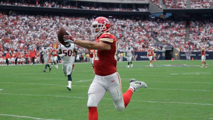 Unsung tight ends have big opening weekend in NFL