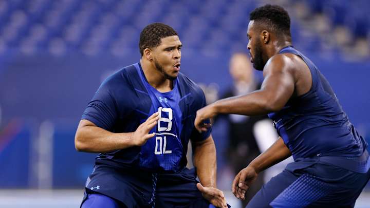 La'el Collins meets with police, still not considered suspect