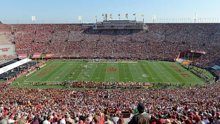 Blind long snapper to walk on as member of USC's football team Blind long snapper to walk on as member of USC's football team