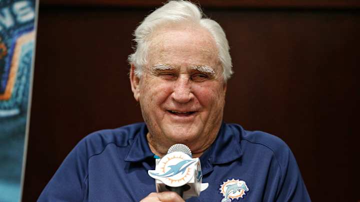 Don Shula criticizes Patriots: 'We didn't deflate any balls'
