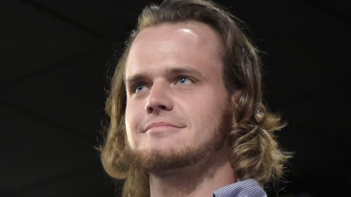 At draft, MLB honors college pitcher who donated bone marrow