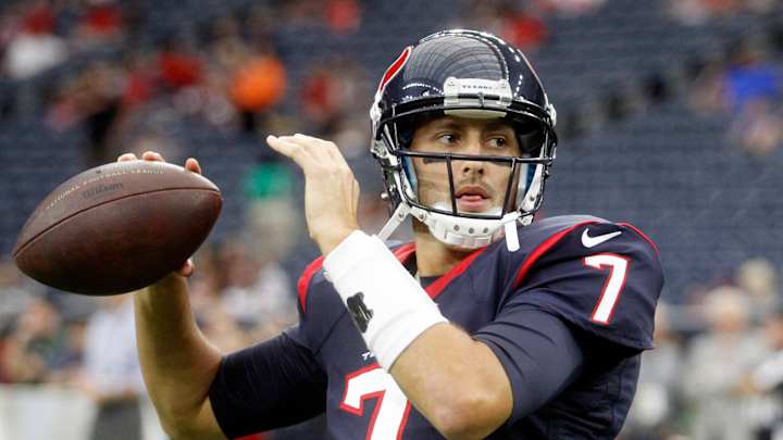 O'Brien names Hoyer the Texans' starting quarterback O'Brien names Hoyer the Texans' starting quarterback