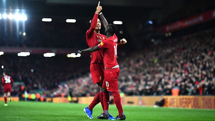 Liverpool Makes a Title Statement, Benefits From Controversy in Rout of Man City