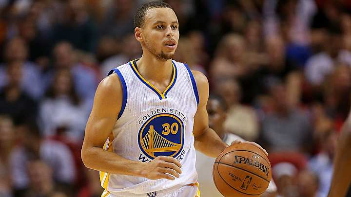 Steph Curry scores 40 points, breaks Ray Allen's record in win at Heat Steph Curry scores 40 points, breaks Ray Allen's record in win at Heat