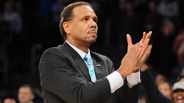 Power forward Alex Owens verbally commits to Providence