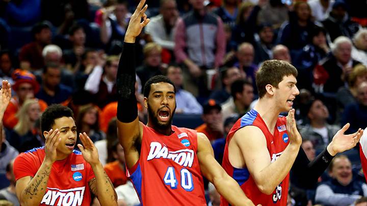 No. 11 Dayton dances on, sinking No. 3 Syracuse, 55-53 No. 11 Dayton dances on, sinking No. 3 Syracuse, 55-53