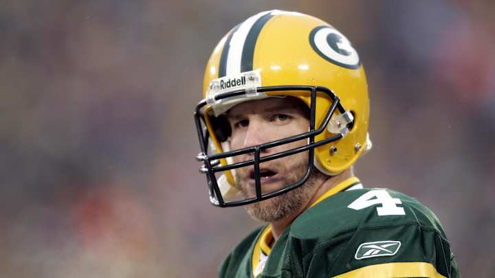 Mark Murphy: Packers don't expect to retire Brett Favre's number this year