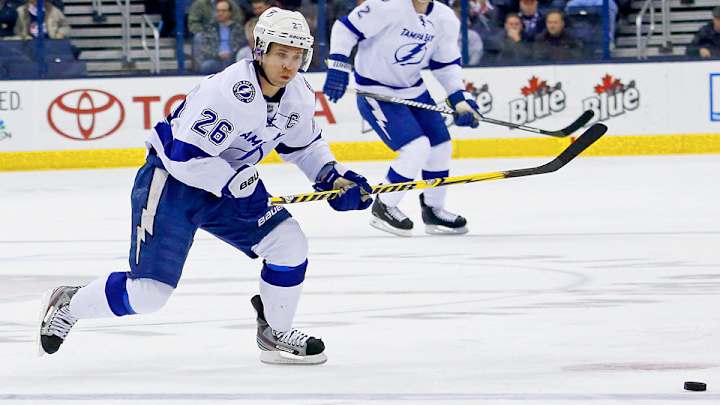Canada picks St. Louis to replace injured Stamkos